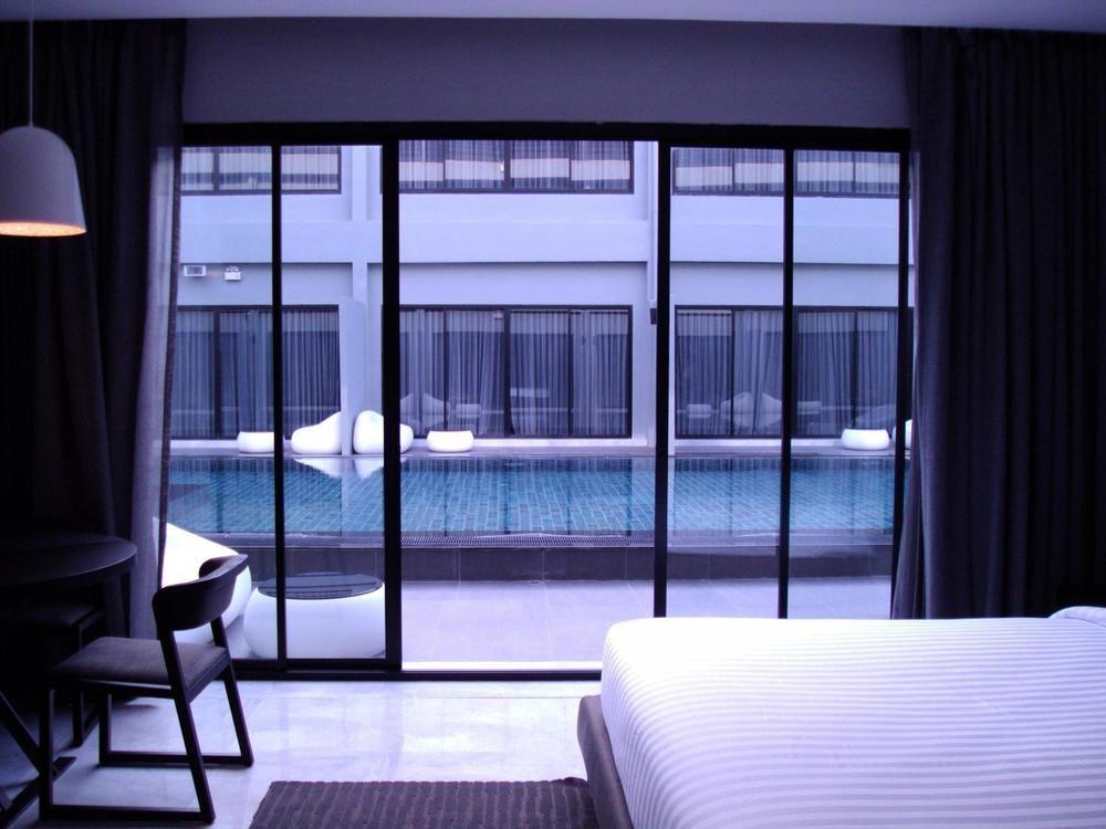 S Ratchada Leisure Hotel - Sha Plus Bangkok Exteriör bild A room at the hotel