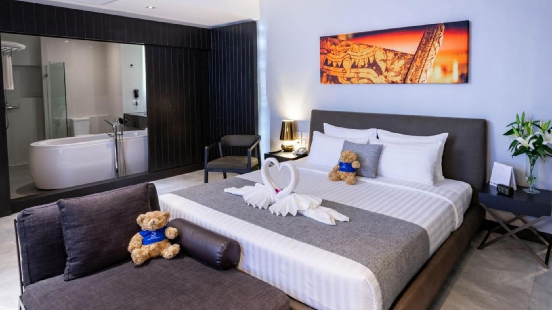 S Ratchada Leisure Hotel - Sha Plus Bangkok Exteriör bild